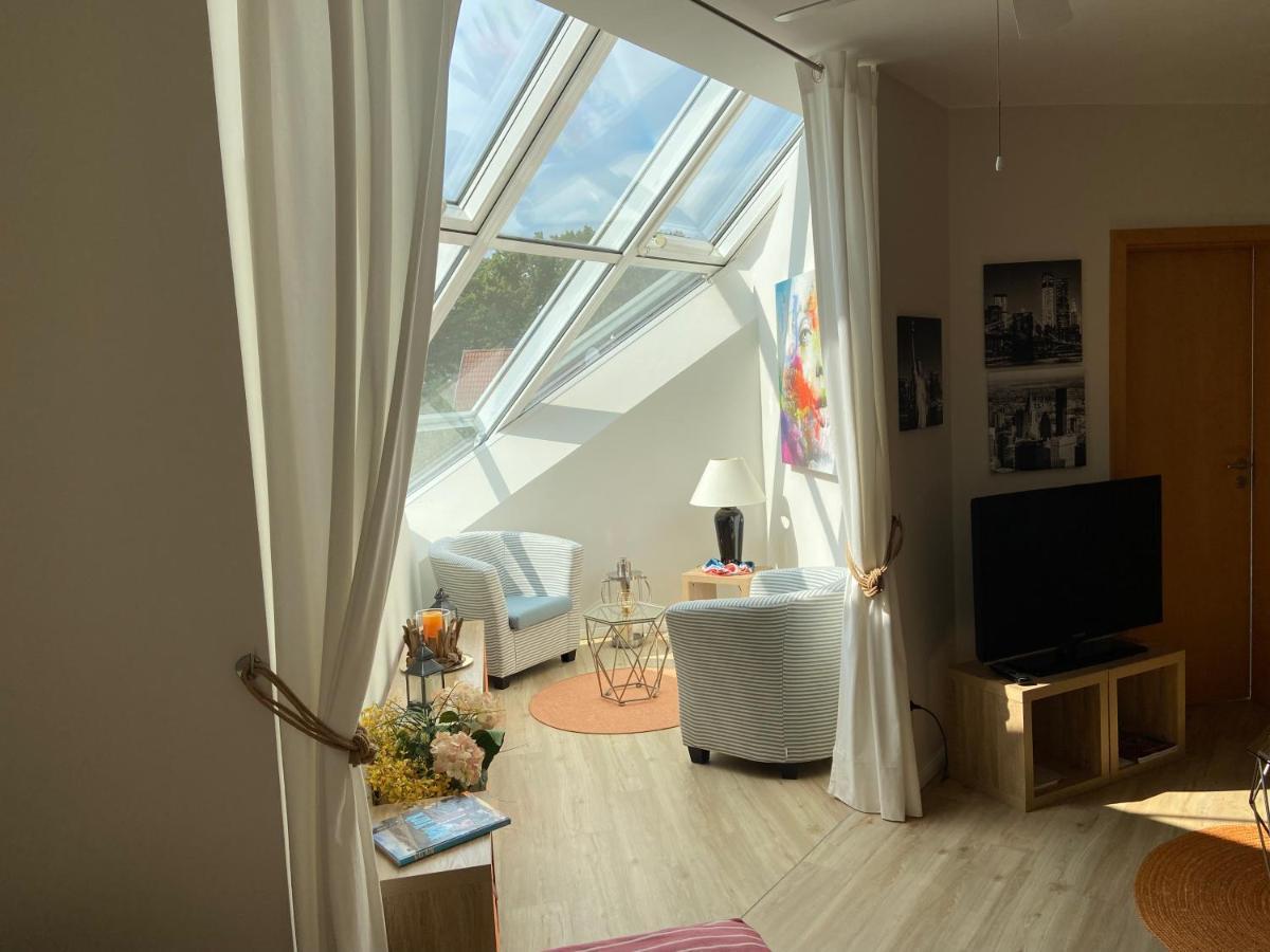 Villa "Auszeit" ホーエン・ノイエンドルフ エクステリア 写真